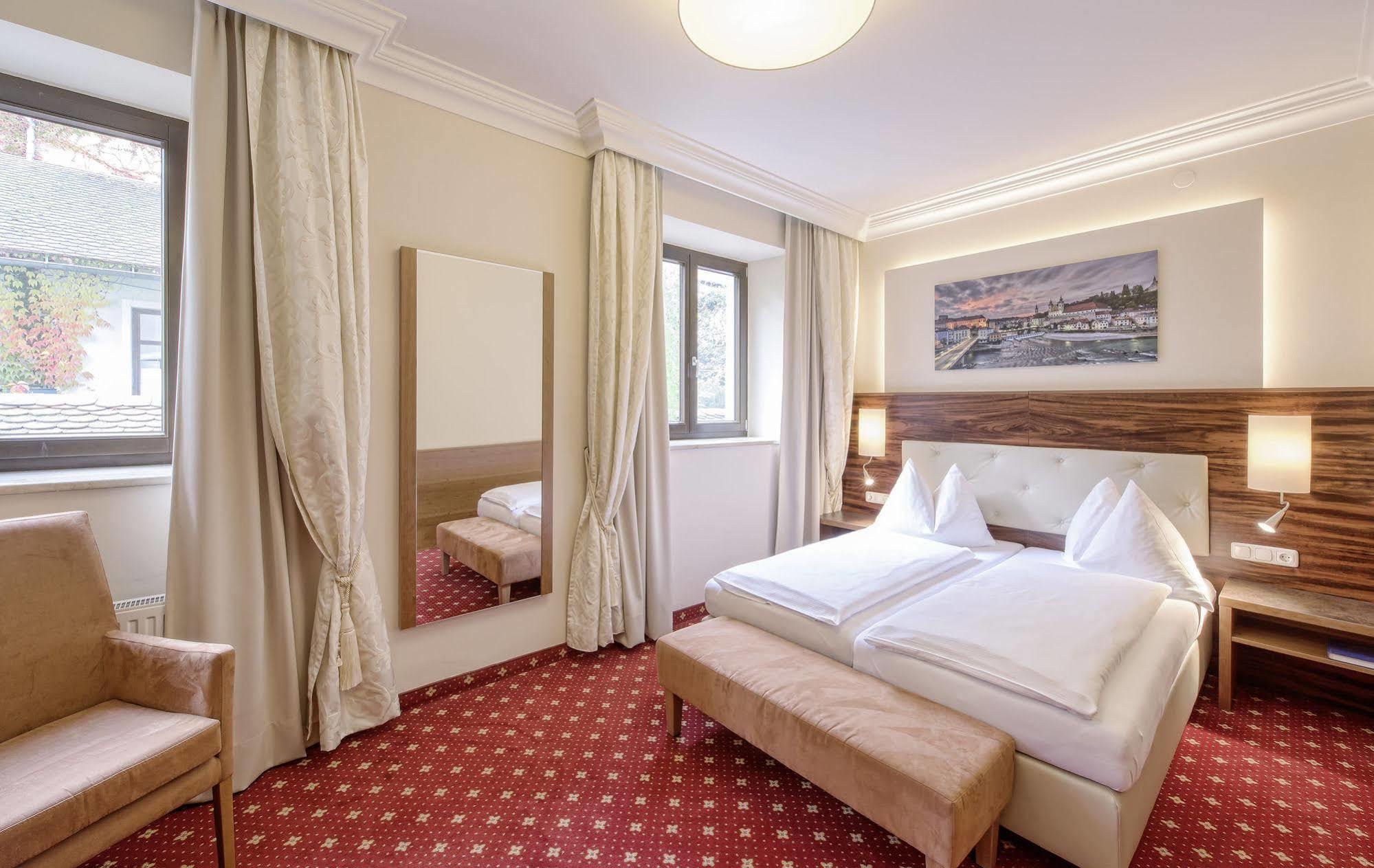 Hotel Mader ستير المظهر الخارجي الصورة